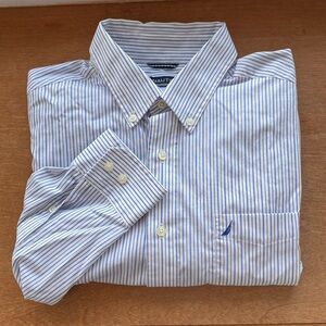 6/$20 Nautica Men's Blue Striped Long  Sleeve Button Down Shirt Size L EUC